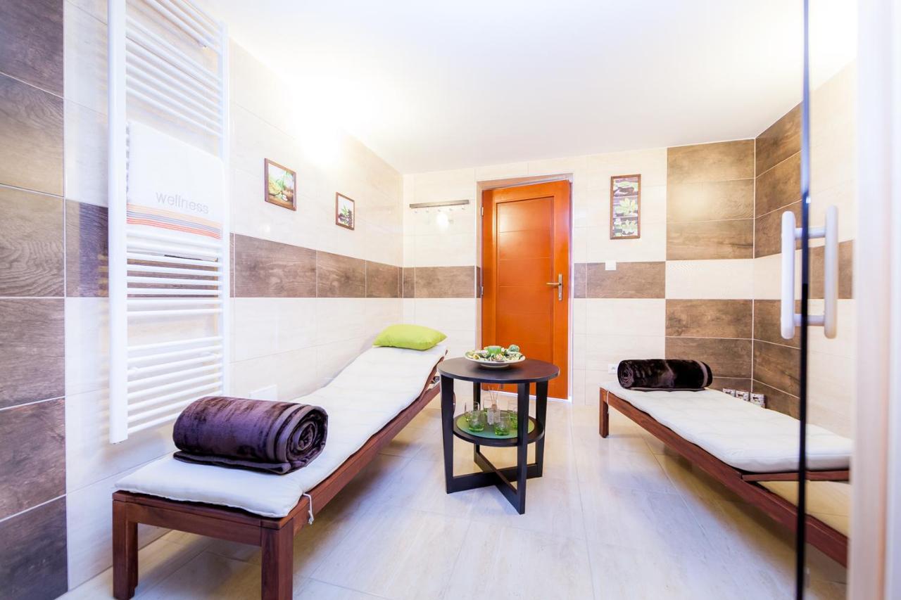 Relax Apartmany Ощадніца Екстер'єр фото