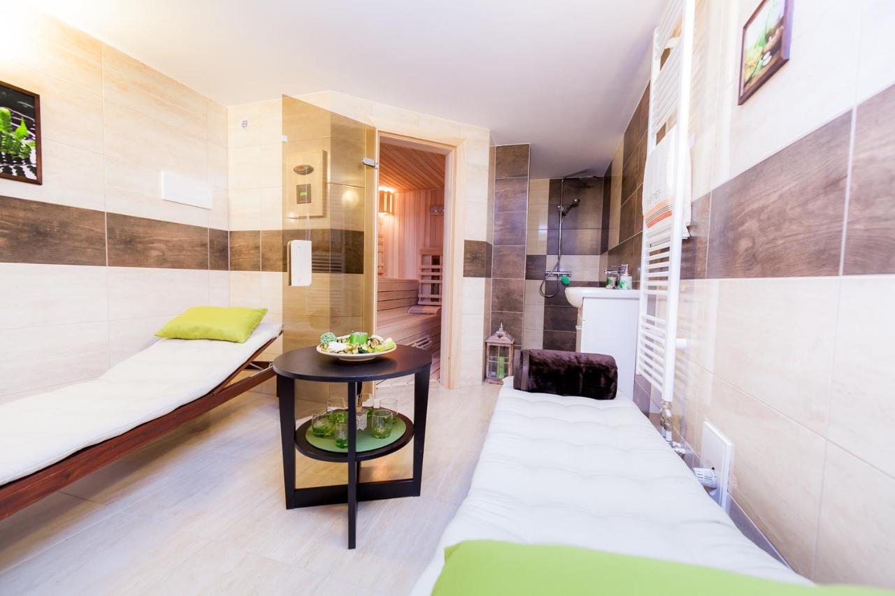 Relax Apartmany Ощадніца Екстер'єр фото