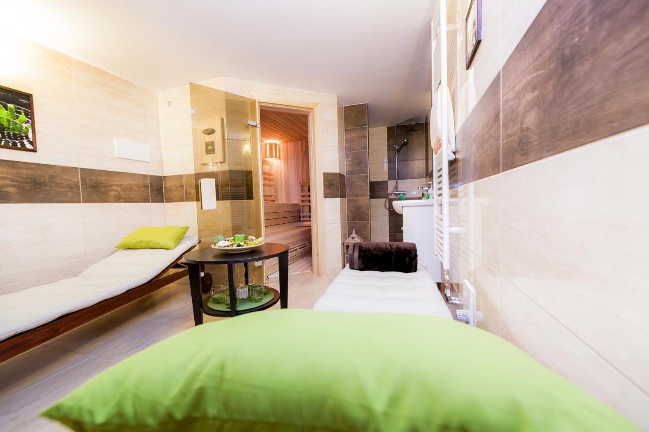 Relax Apartmany Ощадніца Екстер'єр фото