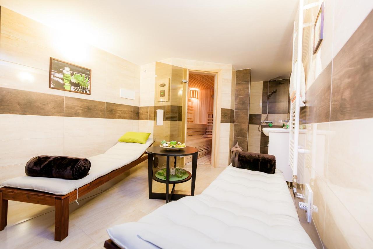 Relax Apartmany Ощадніца Екстер'єр фото